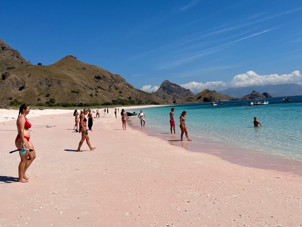 3D2N Gili T – Kuta – Pink Beach Tour (With Airport Pickup)