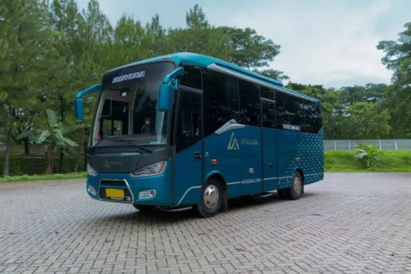 Medium Bus 1 Gili Trawangan Tour & Travel