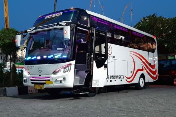 Medium Bus 30 Gili Trawangan Tour & Travel