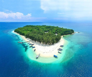 flores to lombok boat tour 6 gili trawangan tour & travel gili kondo Gili Trawangan Tour & Travel