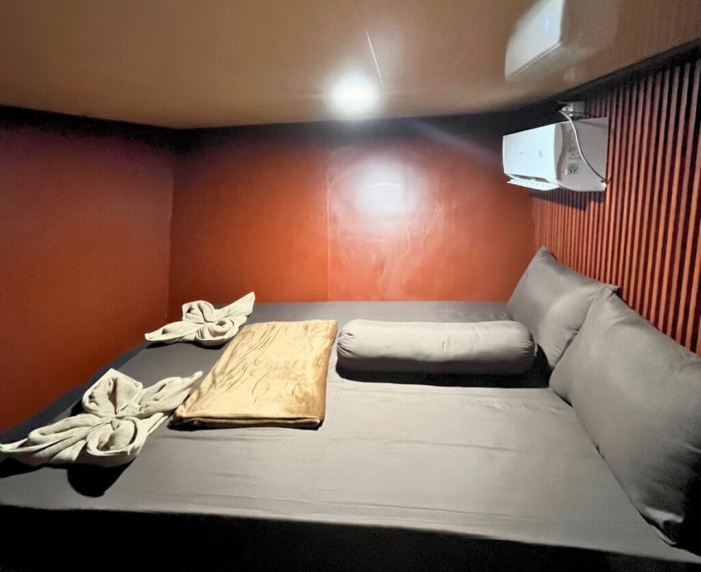 Cabin Down Deck Double Gili Trawangan Tour & Travel
