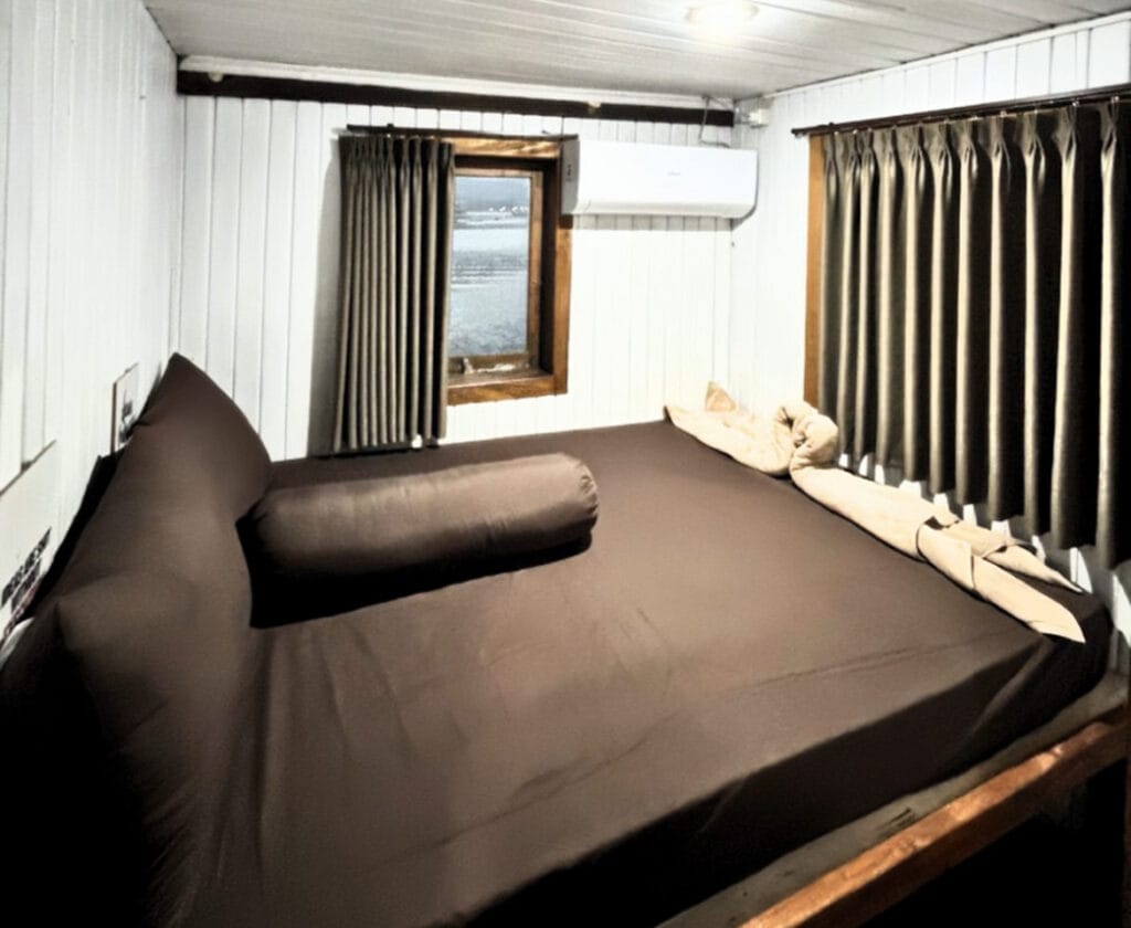 Standard Cabin Sea View Gili Trawangan Tour & Travel
