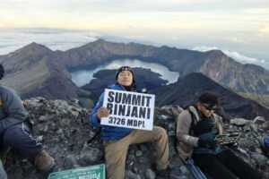 snorkeling gili trawangan official 57 gili trawangan tour & travel Rinjani Trekking Package