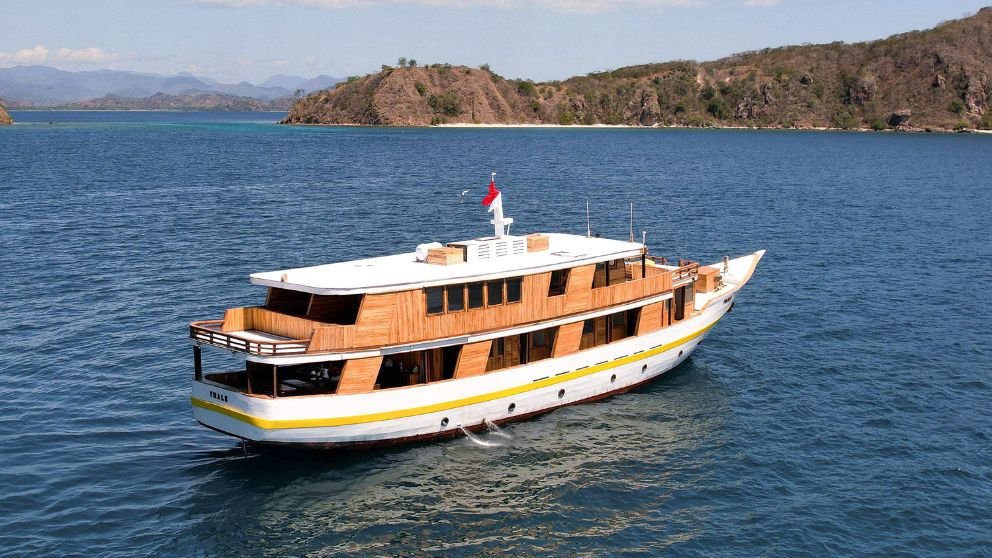 la isla de komodo, tour, tour de komodo, de komodo, excursión en barco, la isla de komodo, excursión en barco