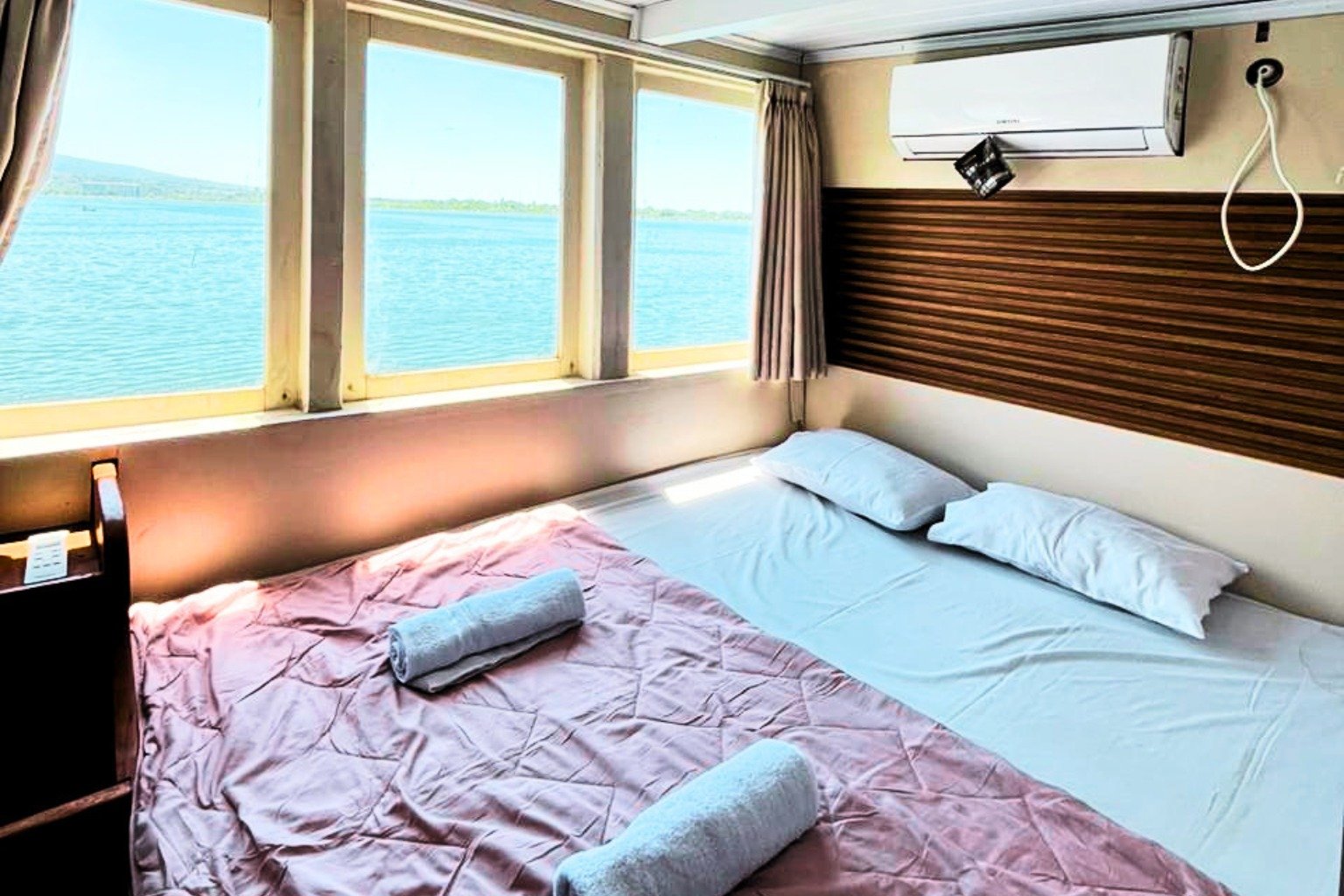 Eternity Luxury Boat, Komodo to labuan bajo, labuan bajo to lombok,boat trip