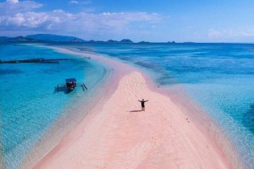 Open trip Pantai Pink