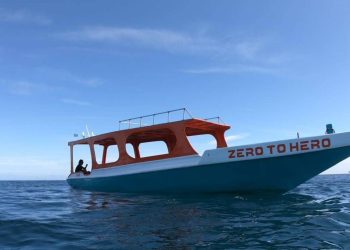 Private snorkeling boat