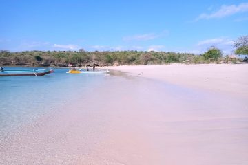 pantai pink lombok Pantai tangsi